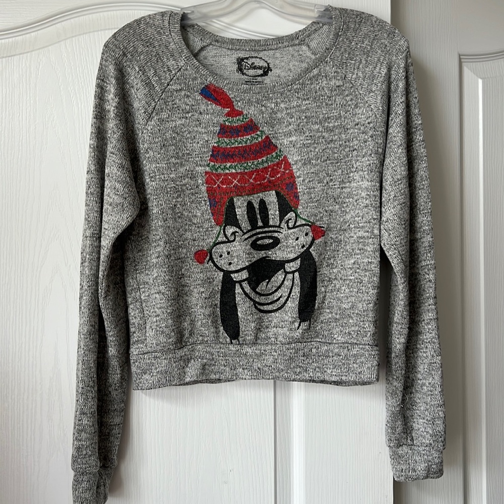 Goofy cropped sweater